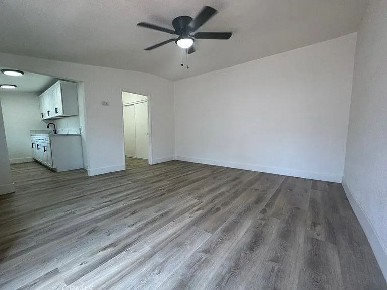 10615 Wolfe Ave #B — Photo 8