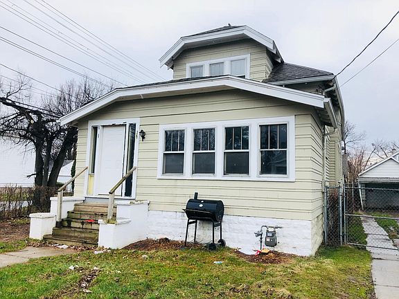 3rd image of 367 Shirley Ave