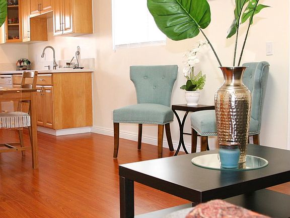 5th image of 7127 Coldwater Canyon Ave APT 4