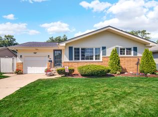 118 Minter Dr, Griffith, IN 46319