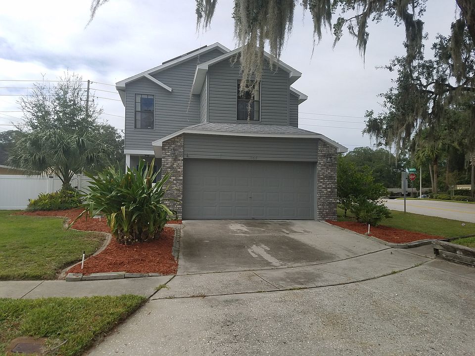 1st image of 368 Lakebreeze Cir