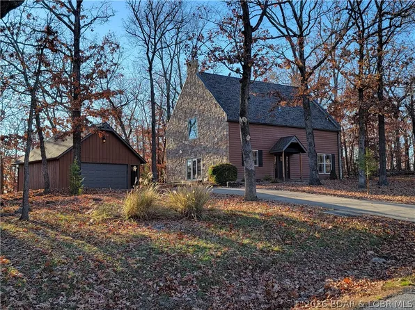 1005 Grand Point Blvd, Sunrise Beach, MO 65079