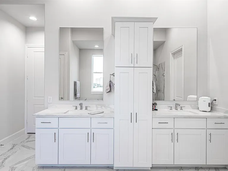 10939 Grove Tree Ln — Photo 32