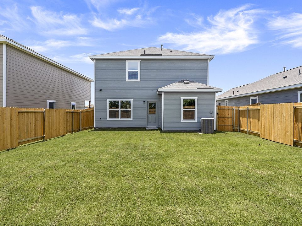 2nd image of 1527 William Wallace St