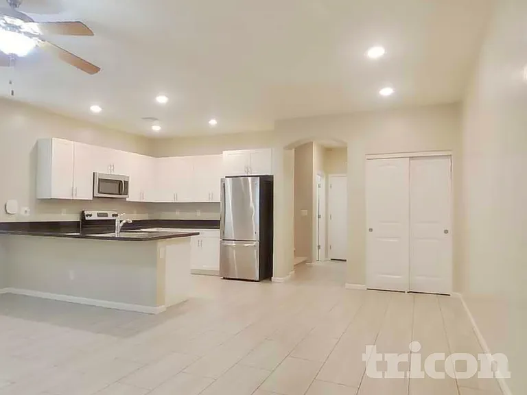 12583 W Gentle Rain Rd — Photo 4