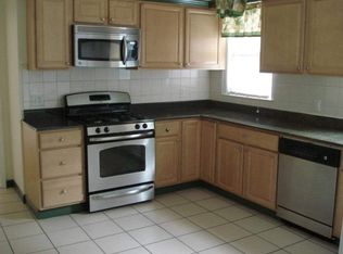 64 Sycamore St APT 1, Somerville, MA 02145