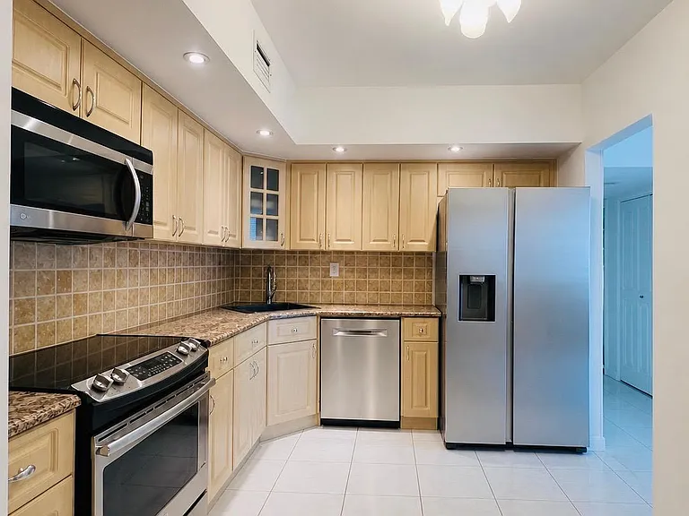 2150 Sans Souci Blvd — Photo 5
