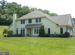 859 Huntington Pl, Lancaster, PA 17601