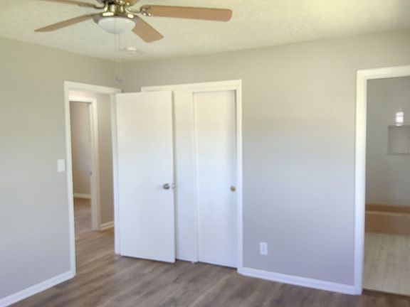5th image of 204 Barberry Dr