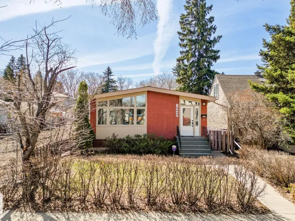 10649 67th Ave NW, Edmonton, AB T6H 1Z7