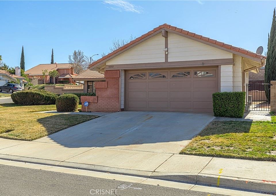 1st image of 4332 Vitrina Ln