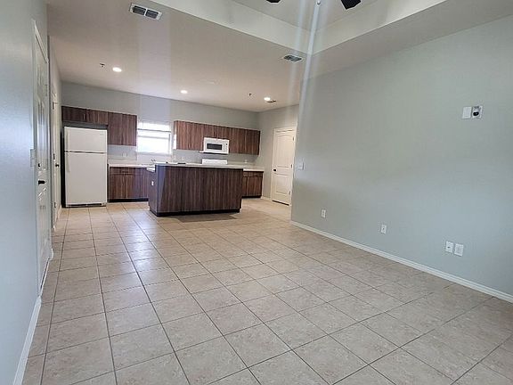 2nd image of 1005 Garfield Ave #C-6
