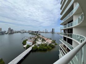 4000 Island Blvd