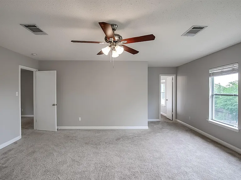 2504 Byfield Dr — Photo 20