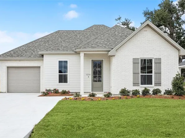 1216 Gassen St, Luling, LA 70070