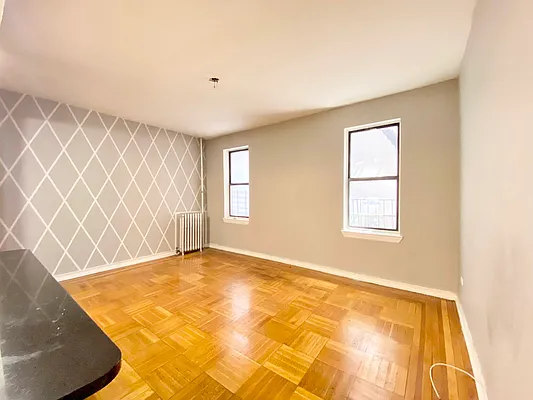 Rented by Bruma Realty LLC | media 21