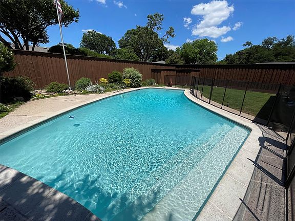 2nd image of 4131 Myerwood Ln