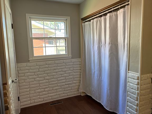 Behind the curtain is W/D Hookup; Pantry on the left