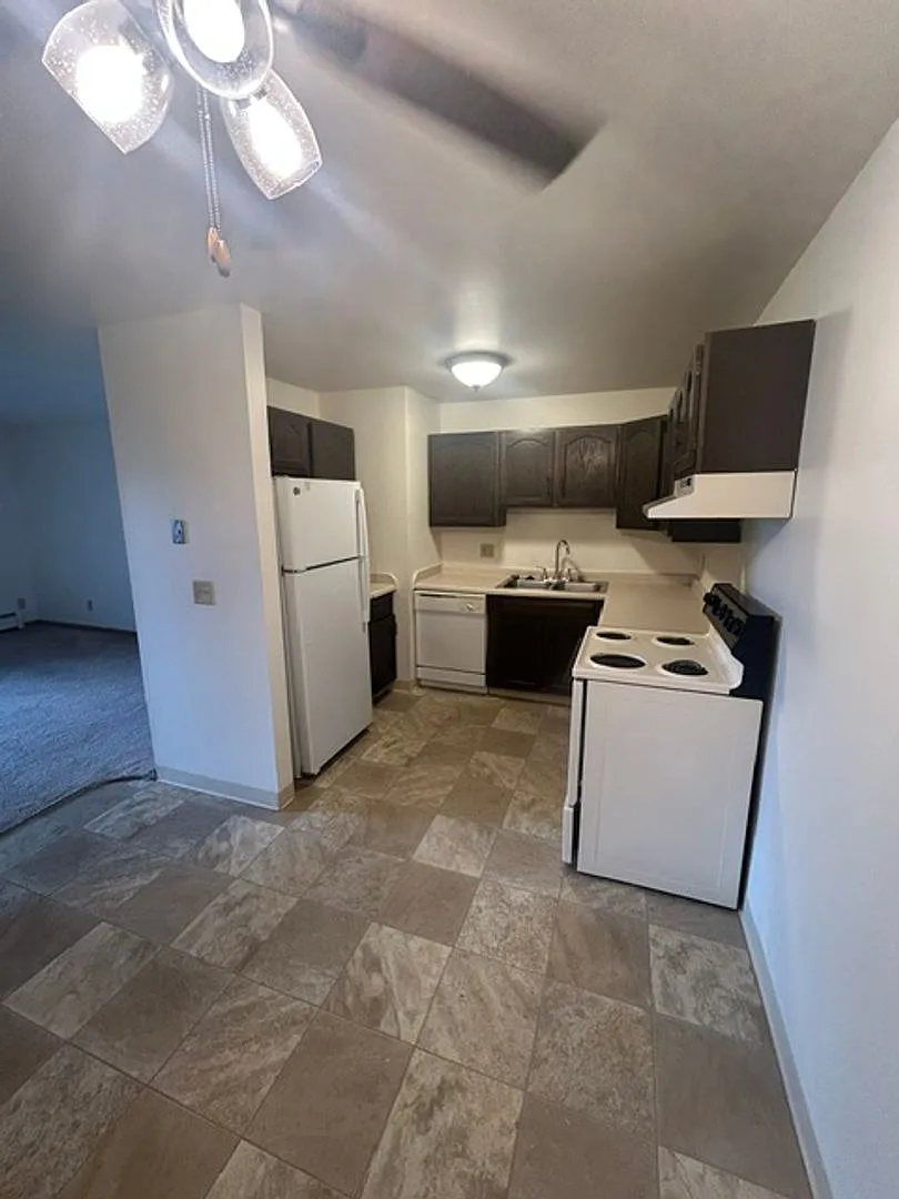 1700ehar — Photo 1