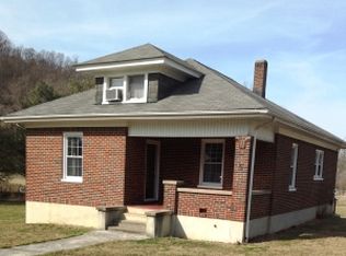 1328 Craig Robertson Rd SE, Roanoke, VA 24014