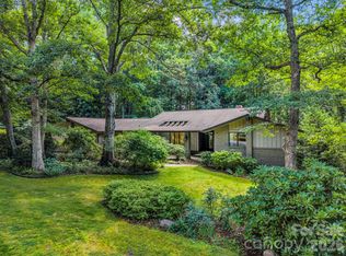 115 Woodhaven Dr, Hendersonville, NC 28739