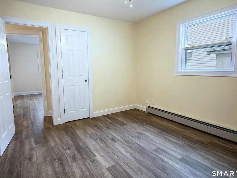 136 Hillside Ave — Photo 16