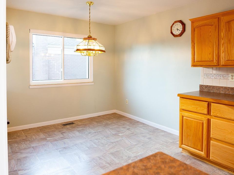 13790 Joyce Dr, photo 14