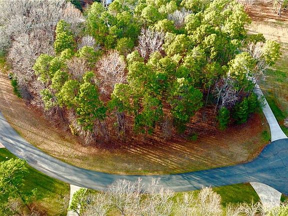 3rd image of 1191 Scout Rd #65