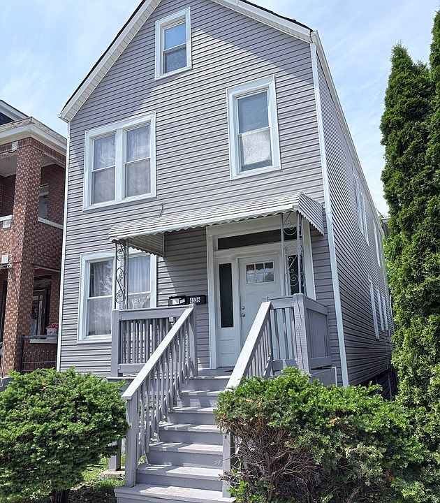 2nd image of 4536 S Sacramento Ave
