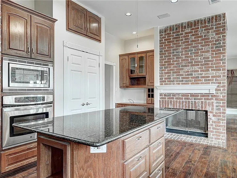 6526 Lost Horizon Dr — Photo 11