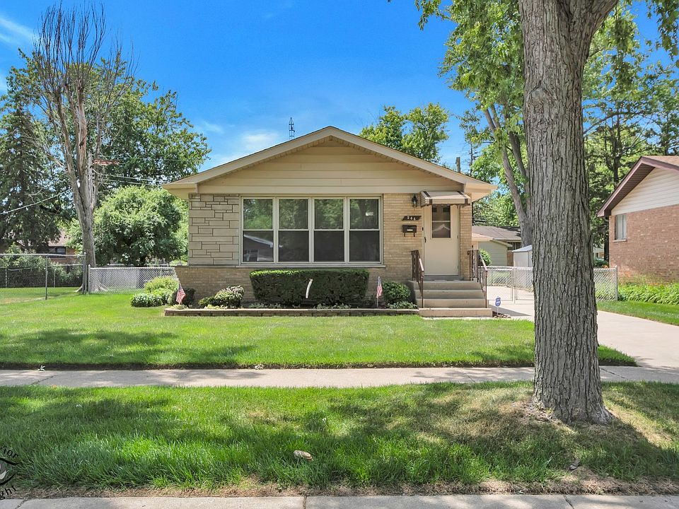 1st image of 244 Lynn Ln