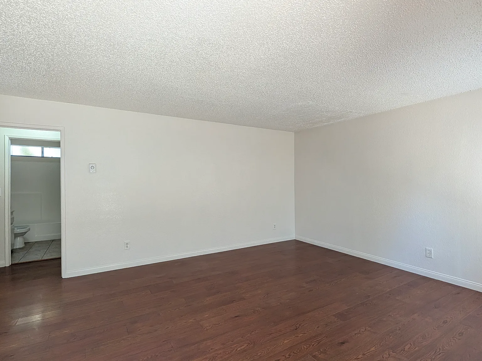 2 bed, 1.5 bath, $2,295 — Photo 2