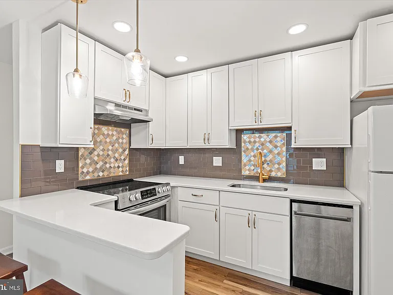 307 Duncan Ave #A — Photo 6