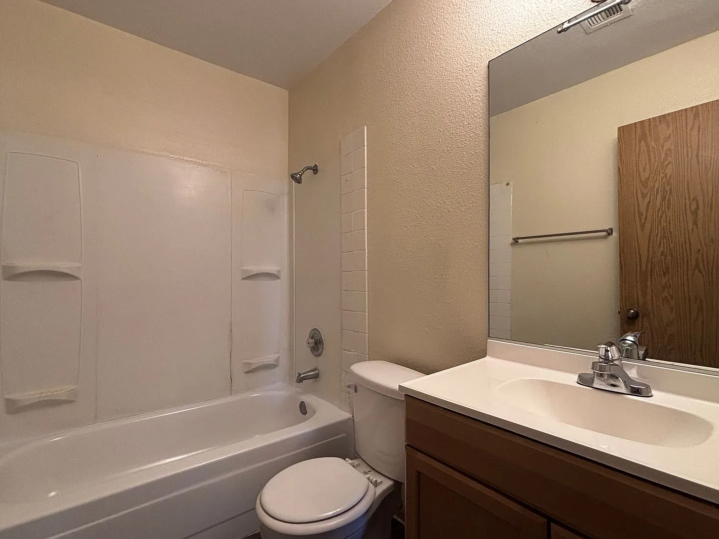 2686 Aarondavid Dr. — Photo 4