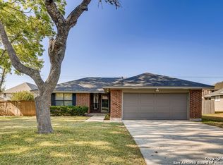 105 Robert Stevens Dr, Schertz, TX 78154