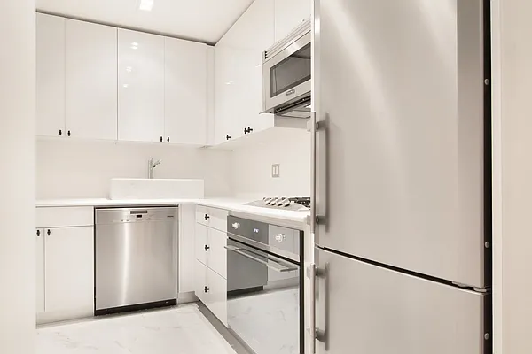 Rented by WAM Partners - William Moses Co. | media 7