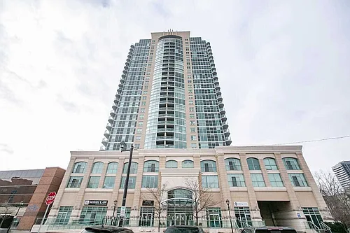 9 George St N Photo 1
