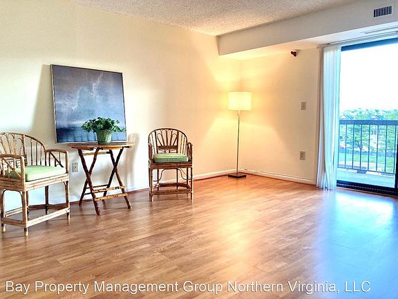 4th image of 200 N Pickett St APT 413