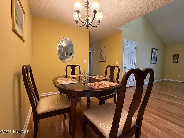 32 Martin Dr #A — Photo 8