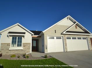 4113 Ivory Ln, Bismarck, ND 58503