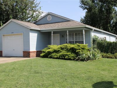 2504 SE 4th St, Bentonville, AR, 72712