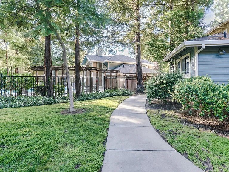 2766 Somerset Park Cir — Photo 27