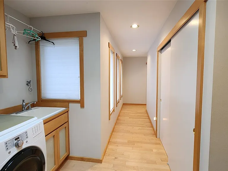 825 Brokaw Rd — Photo 9