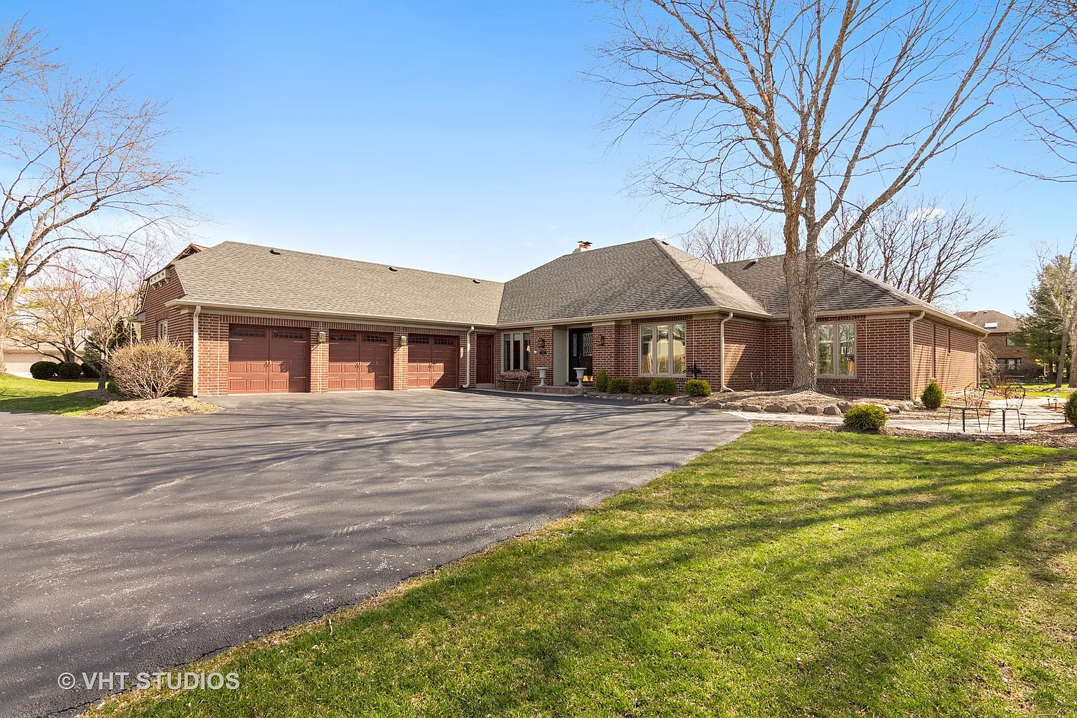 303 Brian Ln photo 1