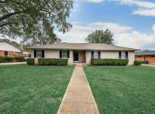 122 S Crestwood Blvd, Desoto, TX 75115
