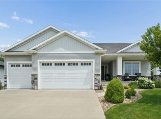 5697 Ridge Stone Ln, Marion, IA 52302