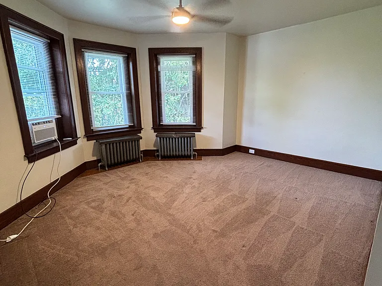 17 Franklin Ave #D — Photo 12