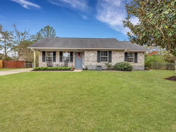 218 Sheila Dr, Hinesville, GA 31313