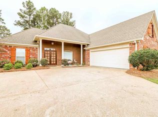 109 Timbercrest Ln, Brandon, MS 39047