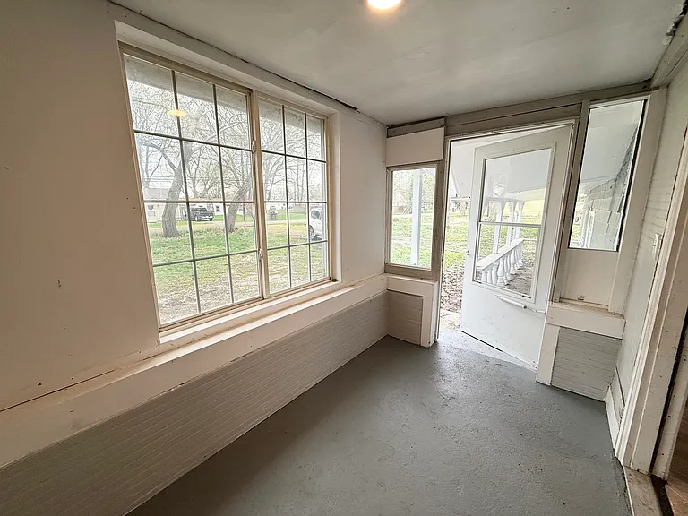 20500 McKishnie St — Photo 6